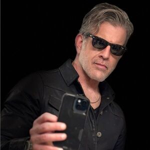 Meet your Posher, Chris